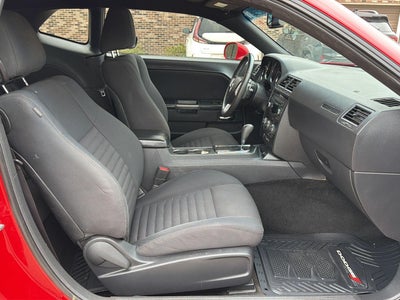 2014 Dodge Challenger SXT