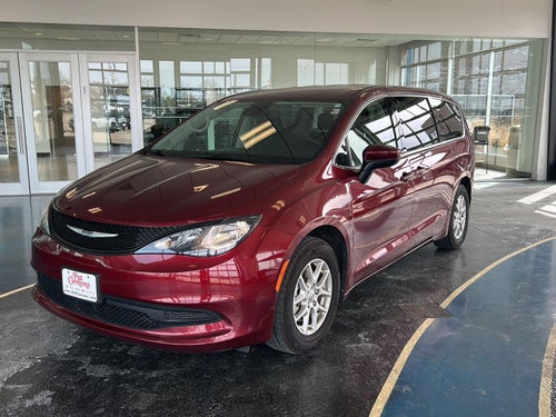 2023 Chrysler Voyager LX