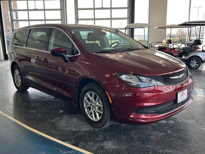 2023 Chrysler Voyager LX