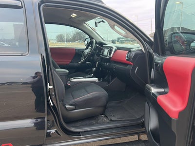 2016 Toyota Tacoma SR