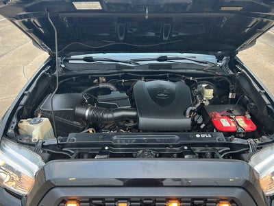 2016 Toyota Tacoma SR