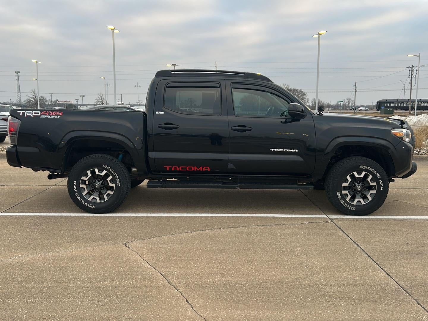 2016 Toyota Tacoma SR