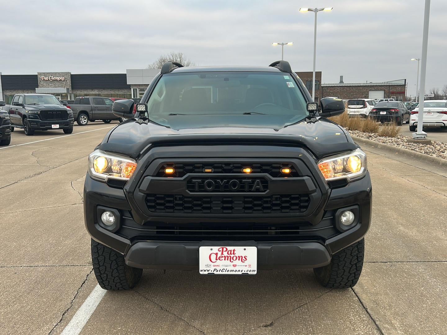 2016 Toyota Tacoma SR
