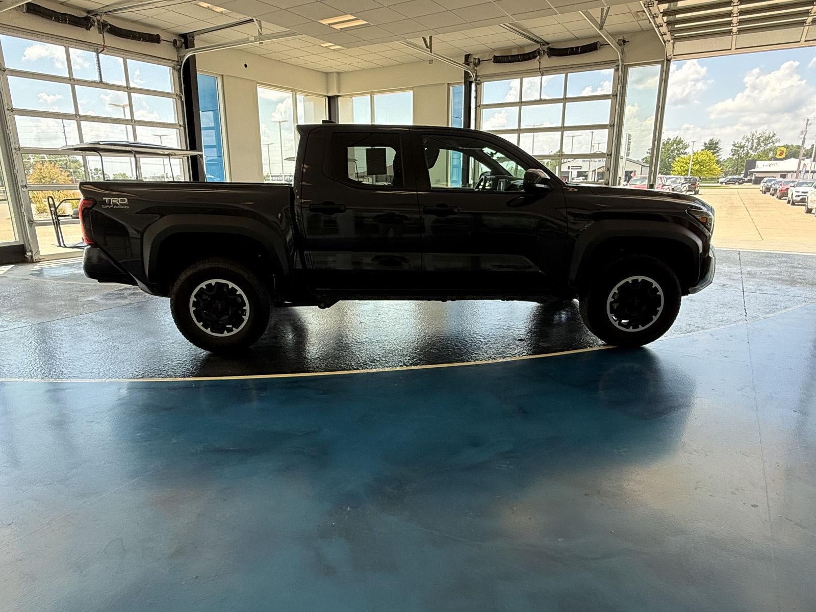 2024 Toyota Tacoma 4WD SR5