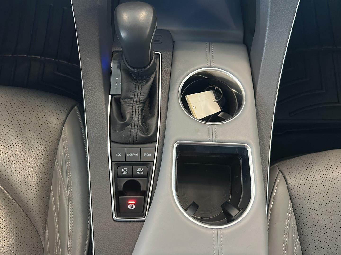 2019 Toyota Avalon Hybrid Limited
