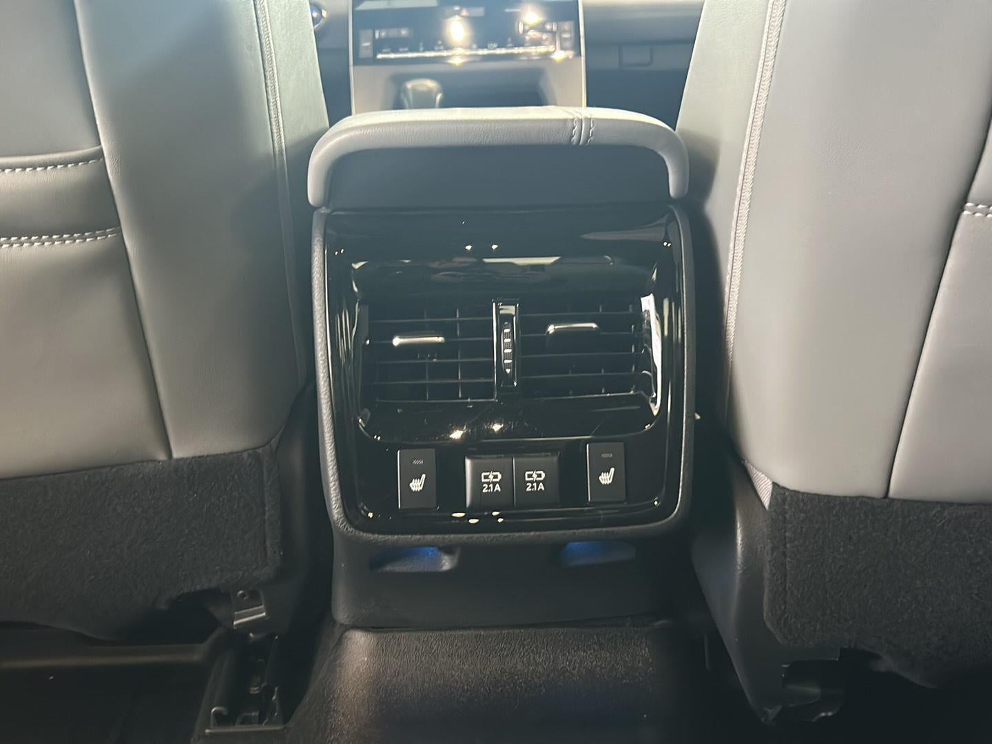 2019 Toyota Avalon Hybrid Limited