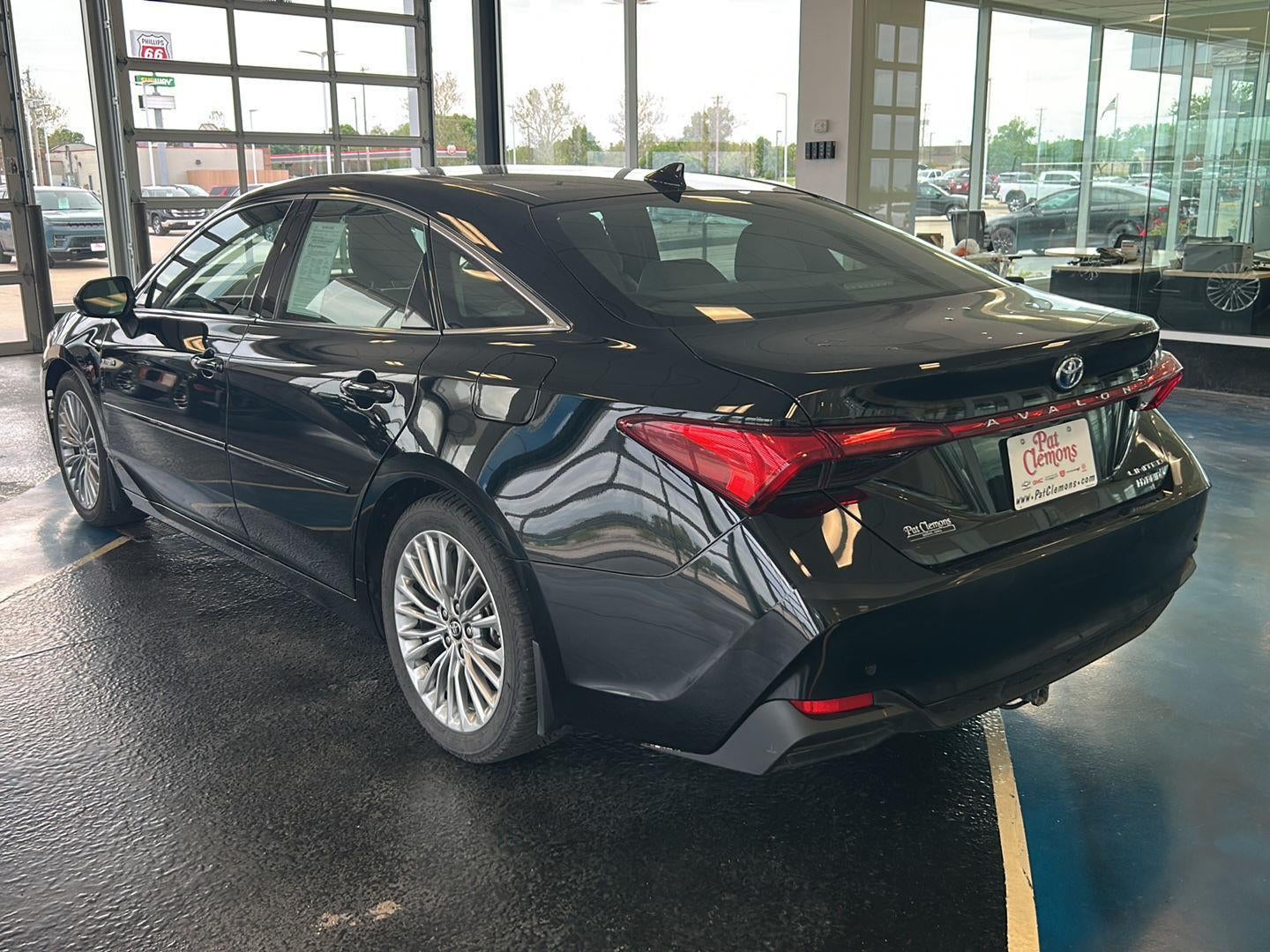 2019 Toyota Avalon Hybrid Limited