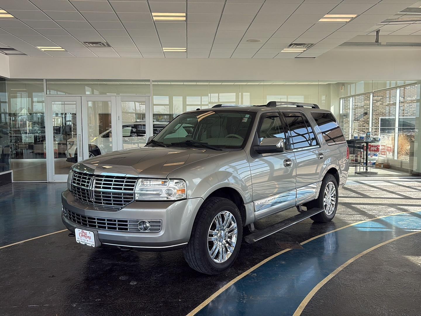 2008 Lincoln Navigator Base