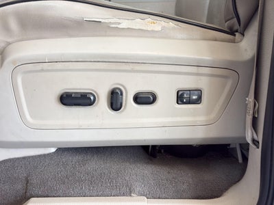 2008 Lincoln Navigator Base