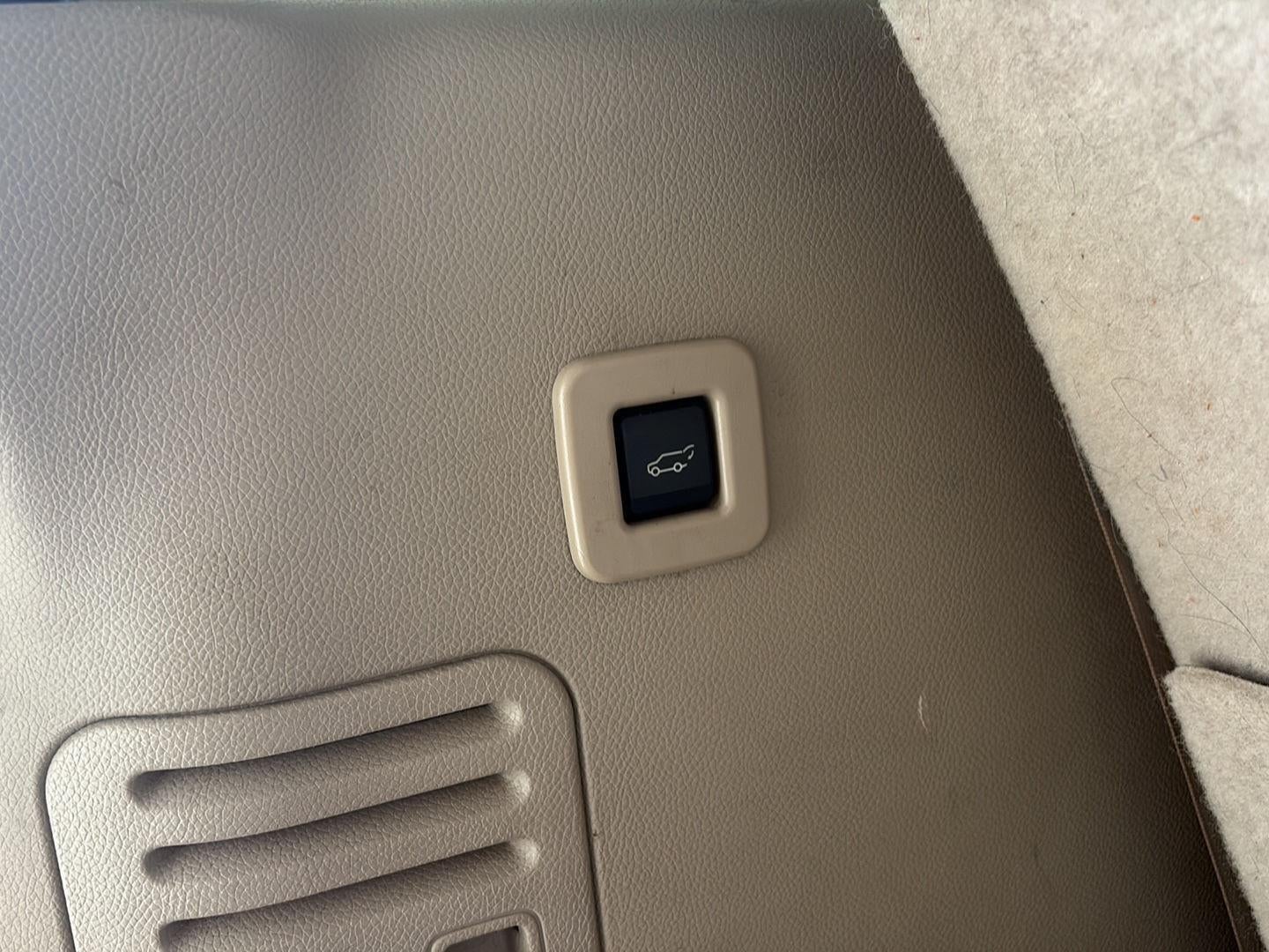 2008 Lincoln Navigator Base