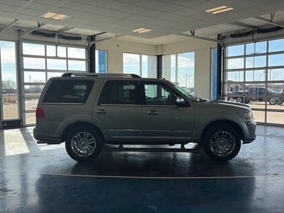 2008 Lincoln Navigator Base