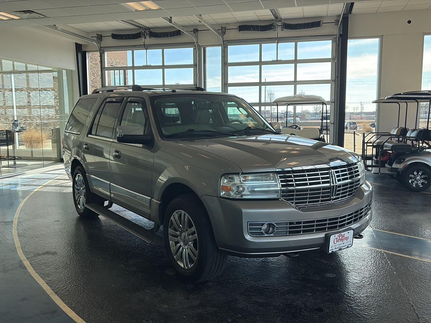 2008 Lincoln Navigator Base