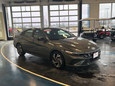 2025 Hyundai Elantra SEL Sport