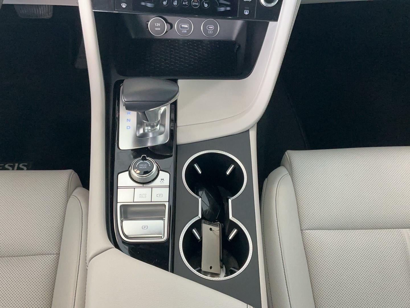 2024 Genesis G70 2.5T