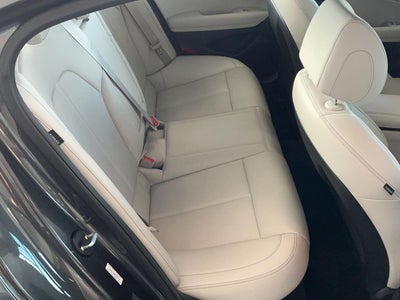 2024 Genesis G70 2.5T