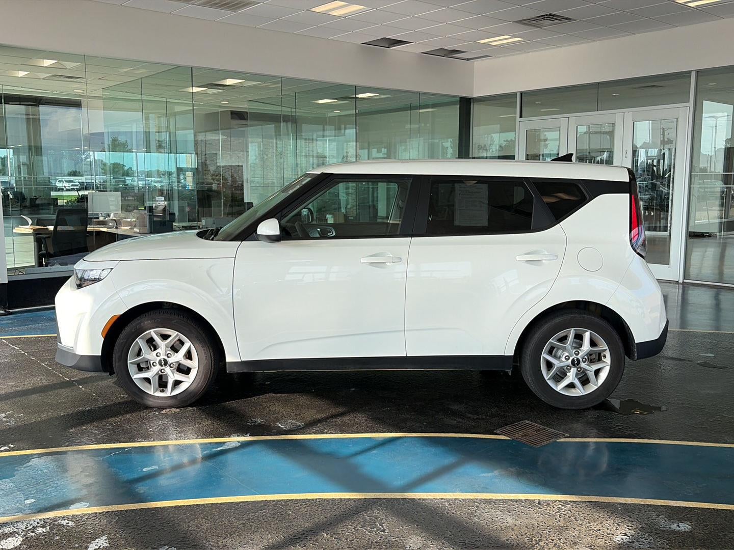 2024 Kia Soul LX