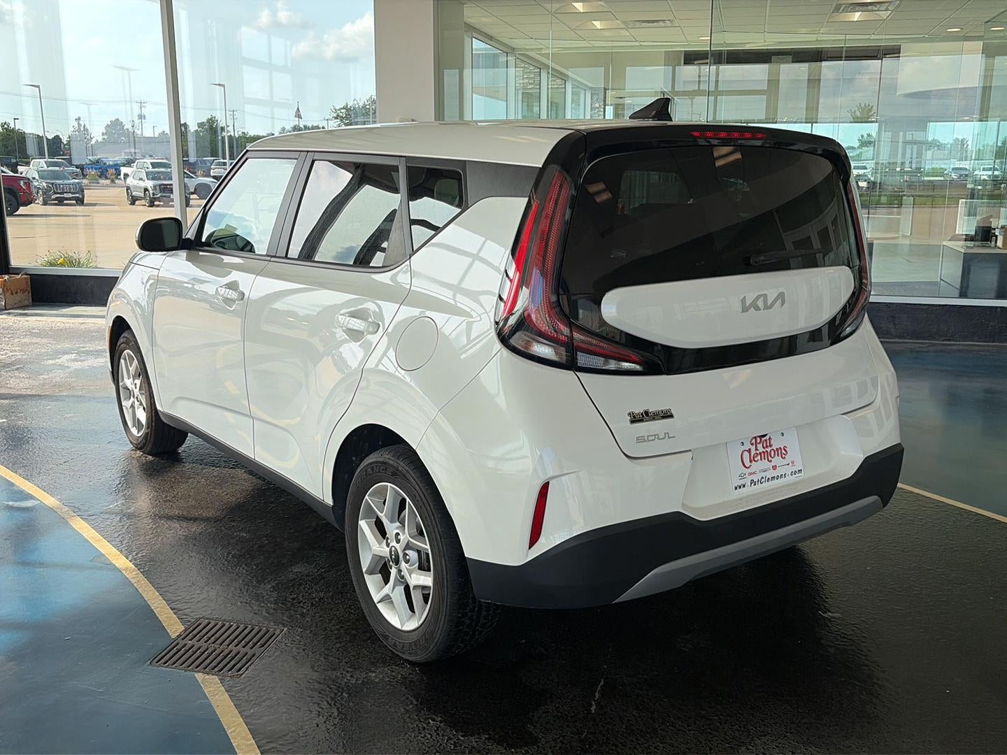 2024 Kia Soul LX