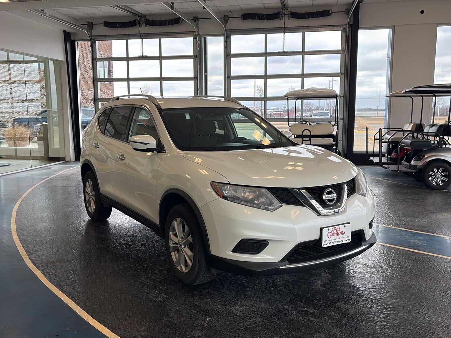 2016 Nissan Rogue SV