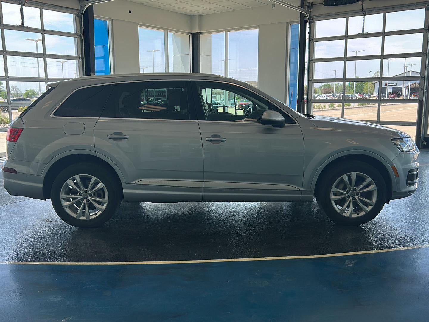 2017 Audi Q7 Premium Plus