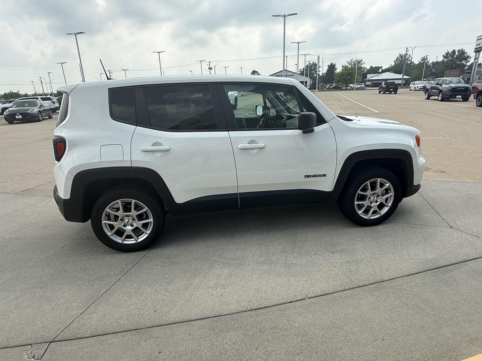 2023 Jeep Renegade Latitude